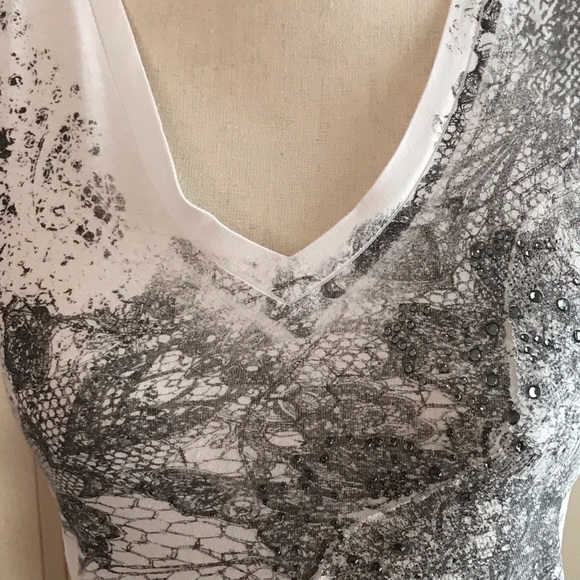 Express tee. White with black design. Size XS - Picture 3 of 5